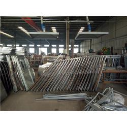 匠心鑄就品質(zhì)，利環(huán)農(nóng)機(jī)專注三輪車棚與整車生產(chǎn)